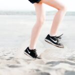 Czym kierować się przy wyborze butów sportowych dla kobiet?